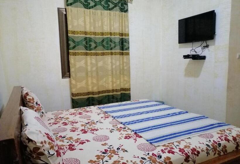 בית מלון כפרי Marys Guest House