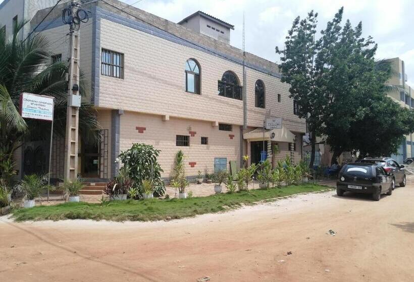 בית מלון כפרי Marys Guest House