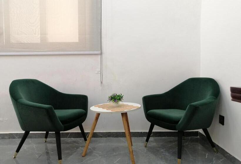 בית מלון כפרי Marys Guest House