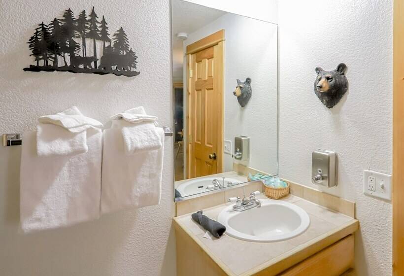 فندق Nicky's Resort