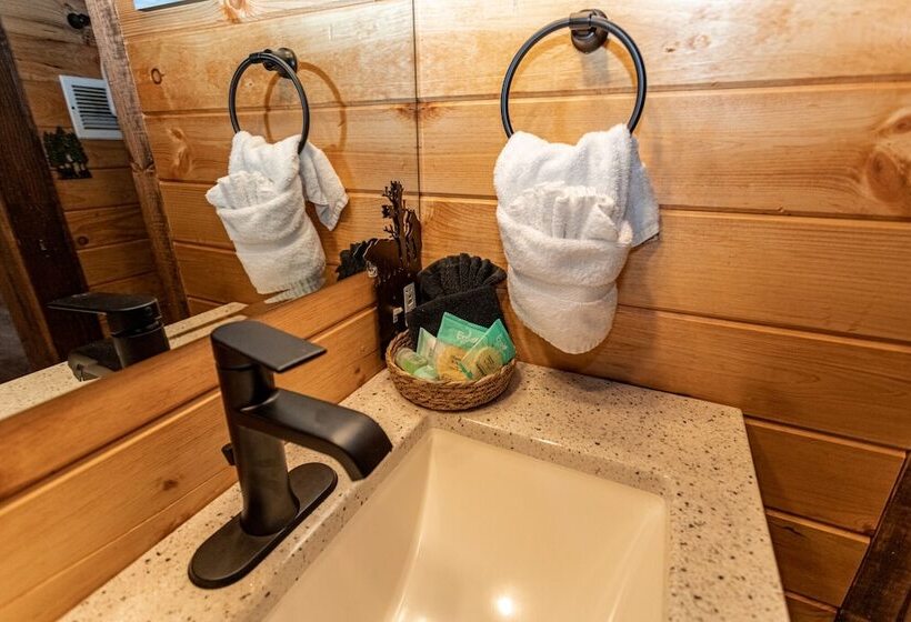 فندق Nicky's Resort