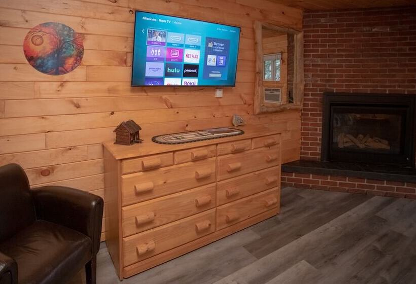 فندق Nicky's Resort