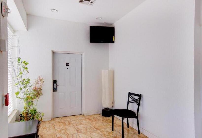 ホテル Dilley Grand