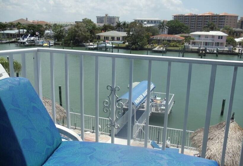 فندق Parker Manor Resort