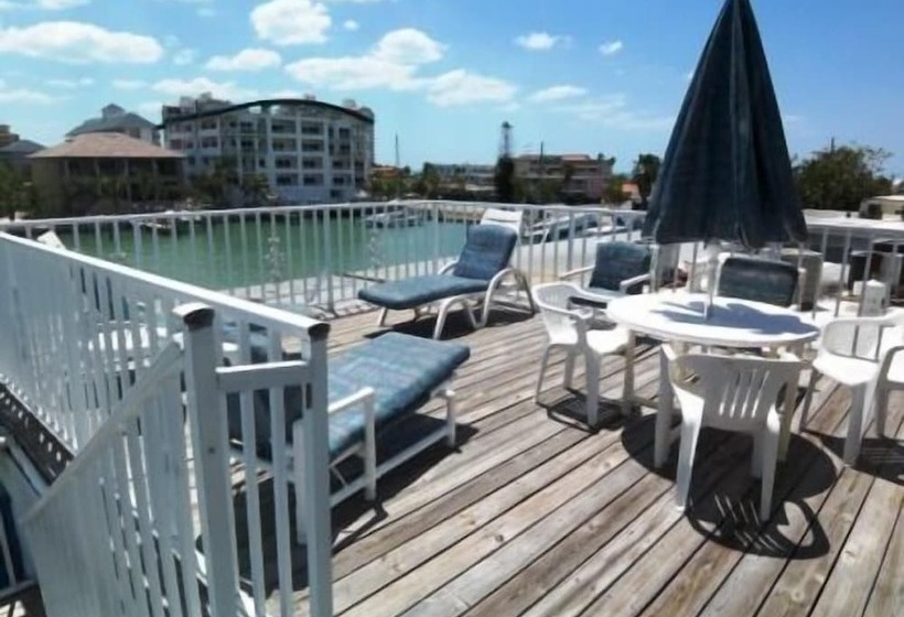 فندق Parker Manor Resort