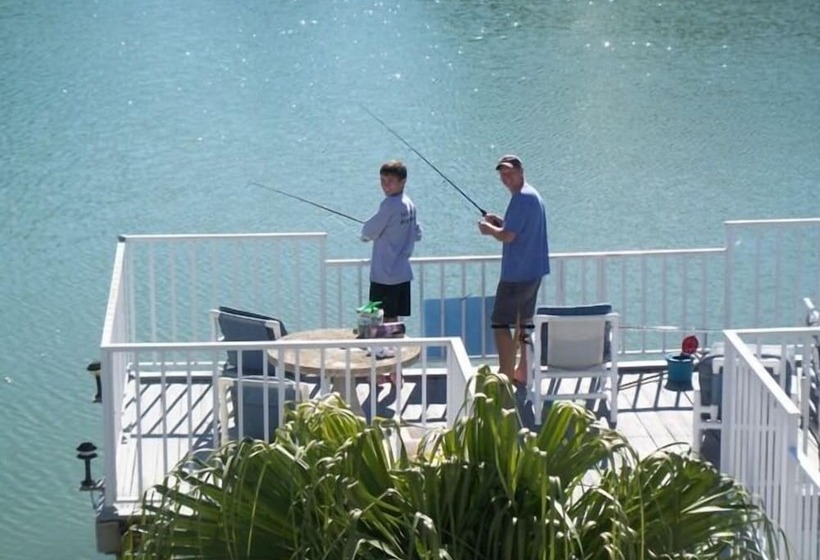 فندق Parker Manor Resort