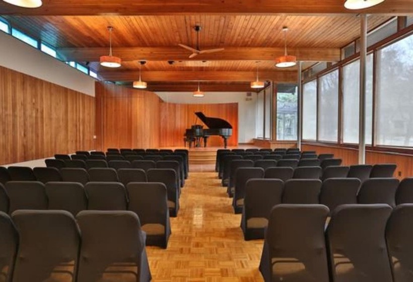 호텔 Stone Chalet Bed & Breakfast Inn