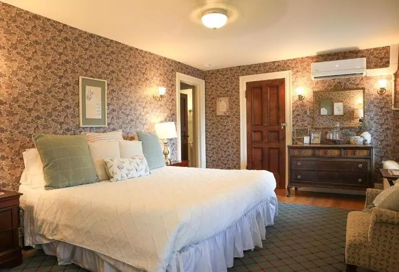 ホテル Stone Chalet Bed & Breakfast Inn