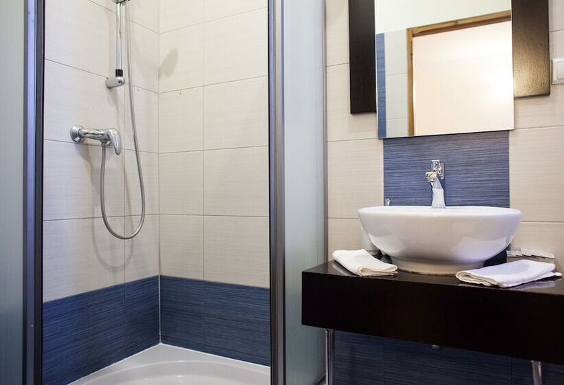 בית מלון כפרי Tango House Bed & Breakfast