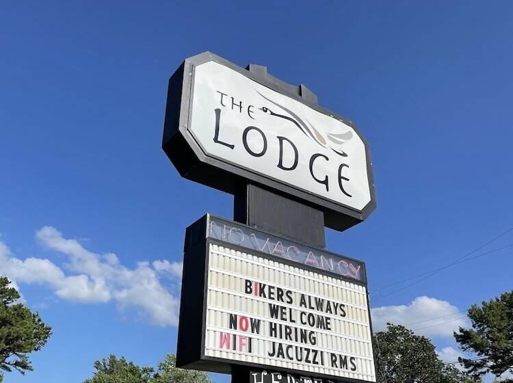 هتل The Lodge