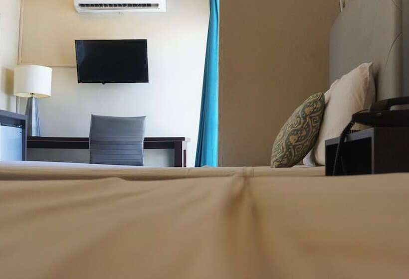 هتل Villa Verde Inn