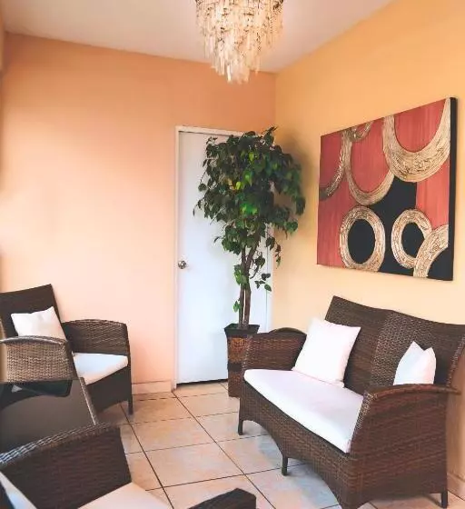 هتل Villa Verde Inn