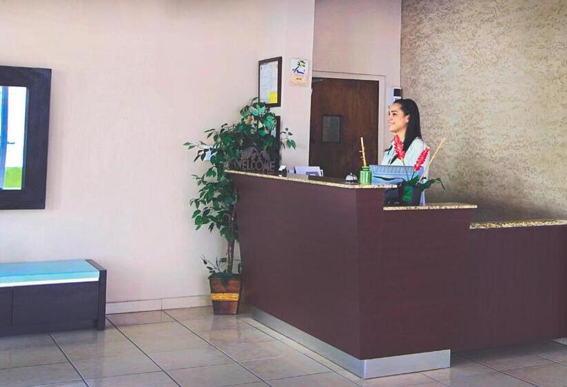 هتل Villa Verde Inn