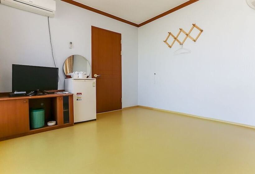 Naksan Crova Condotel