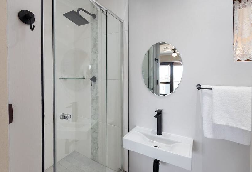 פנסיון Greystone Guesthouse