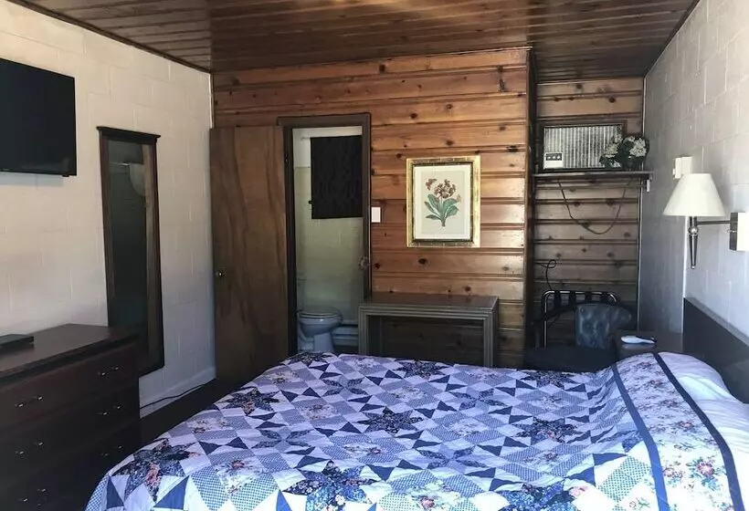White Pine Motel