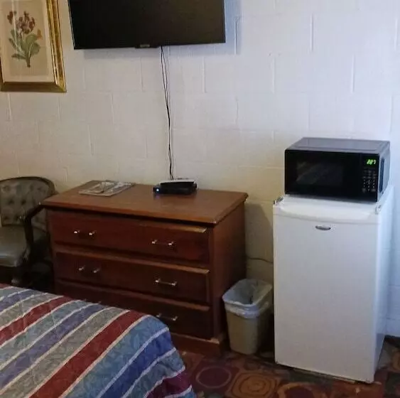 White Pine Motel