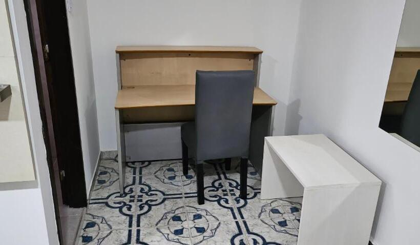 هاستل Complejo Llay