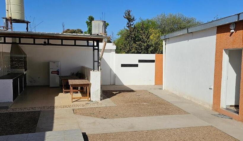 هاستل Complejo Llay