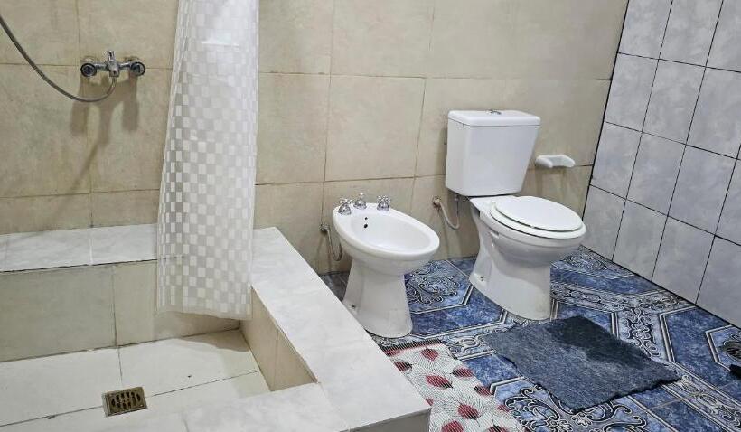 هاستل Complejo Llay