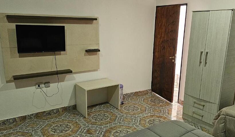 هاستل Complejo Llay