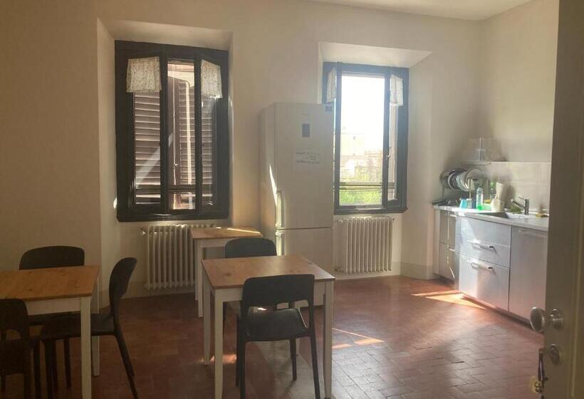 هاستل Foresteria San Domenico