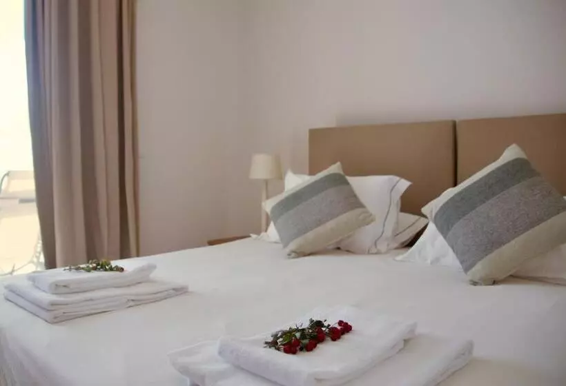 ベッドアンドブレックファースト Montalma