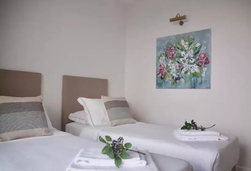 ベッドアンドブレックファースト Montalma