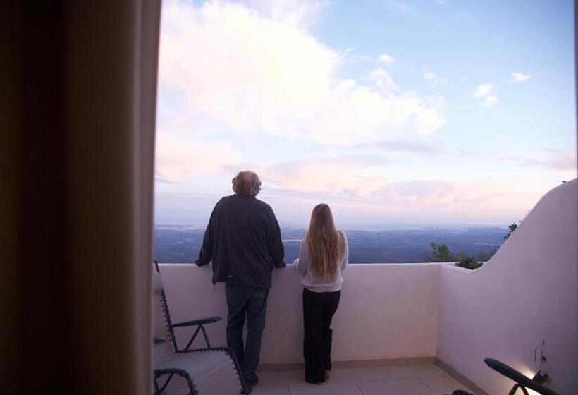 تختخواب و صبحانه Montalma