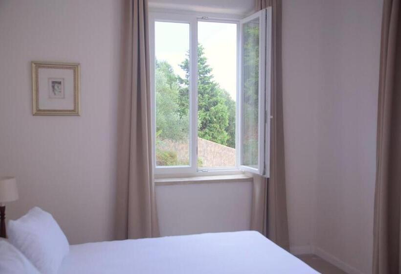 تختخواب و صبحانه Montalma