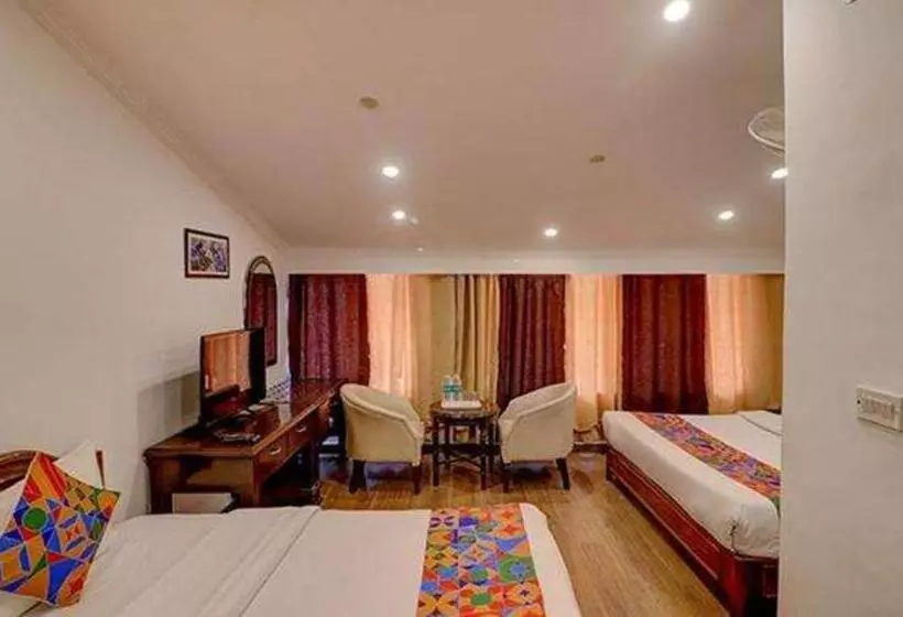 Fabhotel Stay Comfort Mall Road
