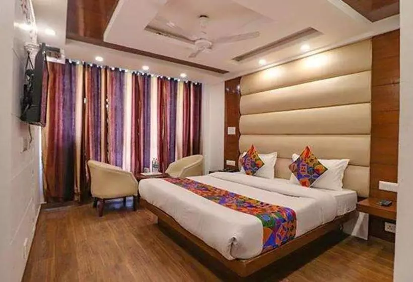Fabhotel Stay Comfort Mall Road