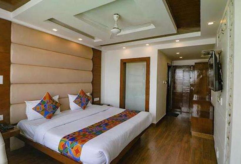 Fabhotel Stay Comfort Mall Road