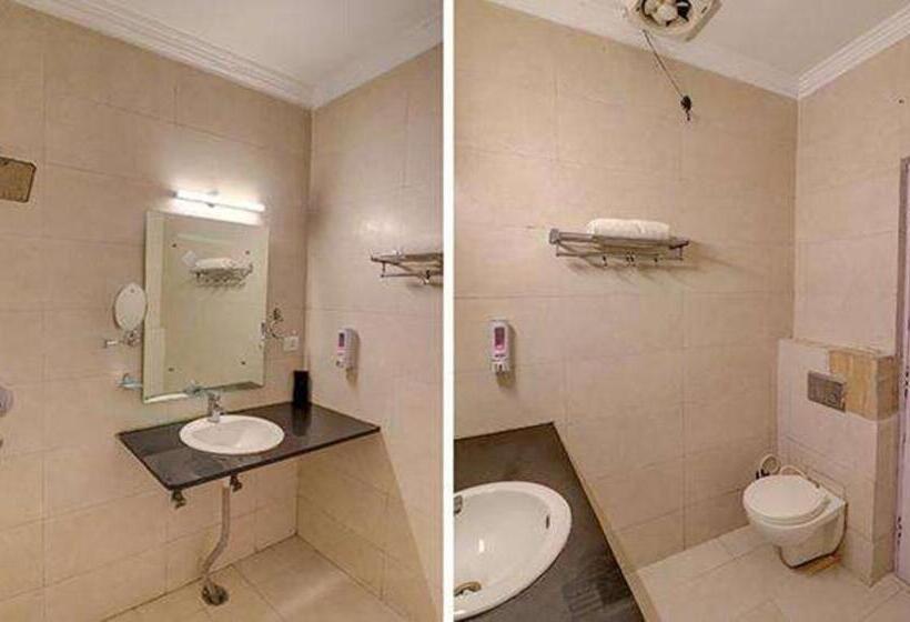 Fabhotel Stay Comfort Mall Road