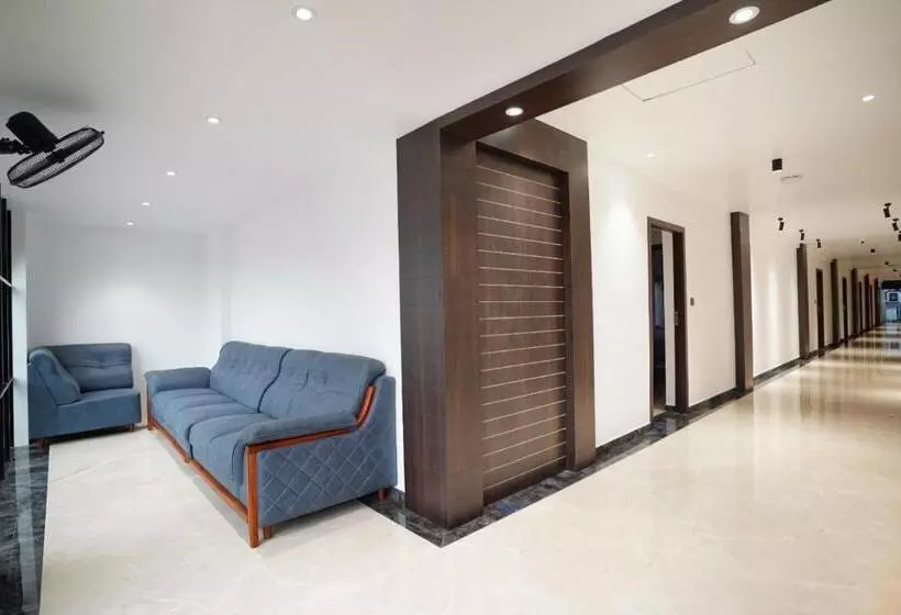 Hotelli 7 The Business