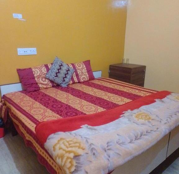 בית מלון כפרי Helix    Rajpura    Budget Rooms For Family, Couples, Solo Travellers