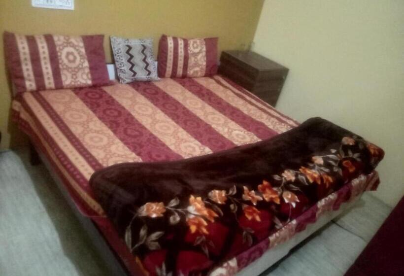 בית מלון כפרי Helix    Rajpura    Budget Rooms For Family, Couples, Solo Travellers