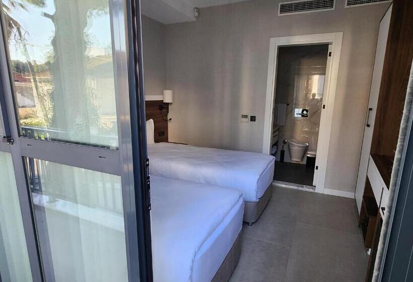 בית מלון כפרי Lulubay Rooms & Suites