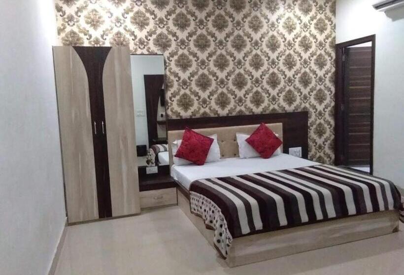 Hotel Mahalaxmi J.m.m Group Udaipur