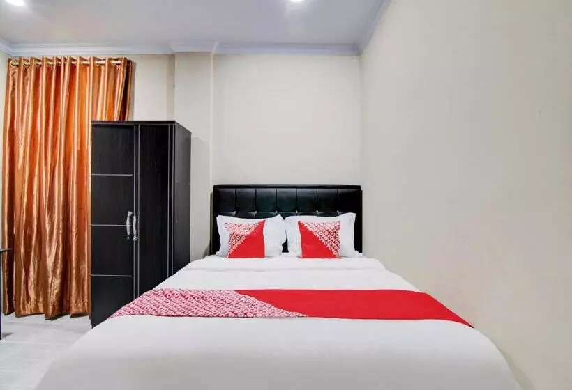 Hotelli Oyo 93087 Wisma Apel Syariah