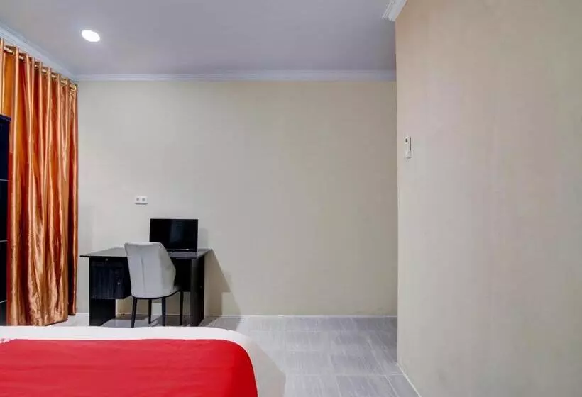 Hotelli Oyo 93087 Wisma Apel Syariah