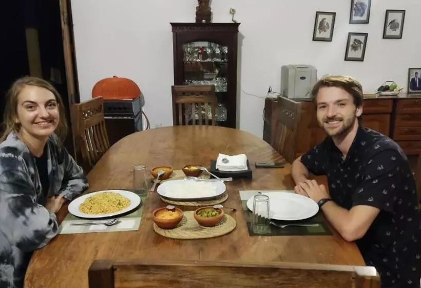 Hotelli Rivendell Twisted Tree