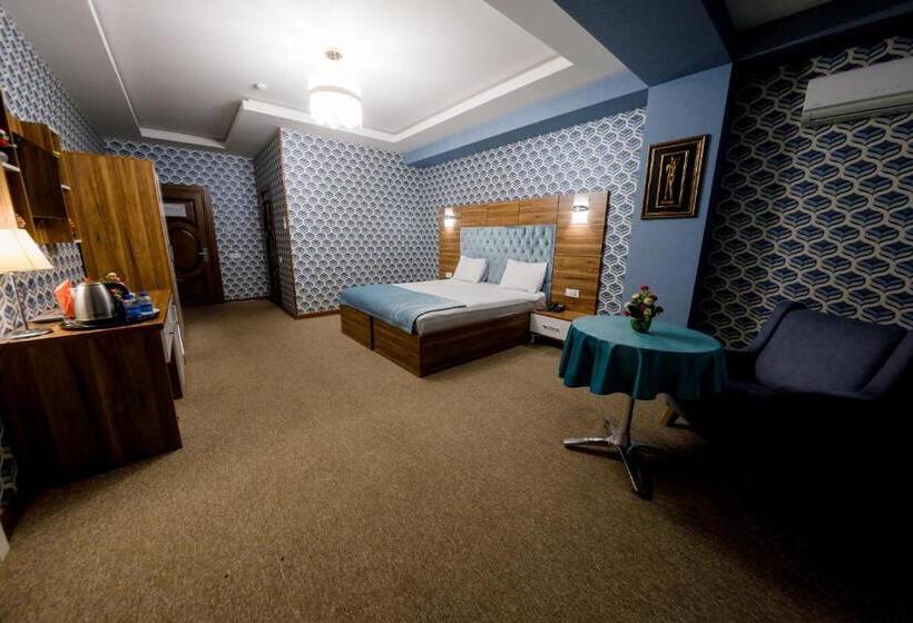 בית מלון כפרי Royal Sapphire Baku