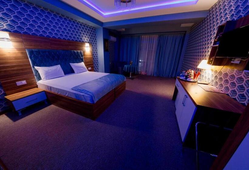 בית מלון כפרי Royal Sapphire Baku