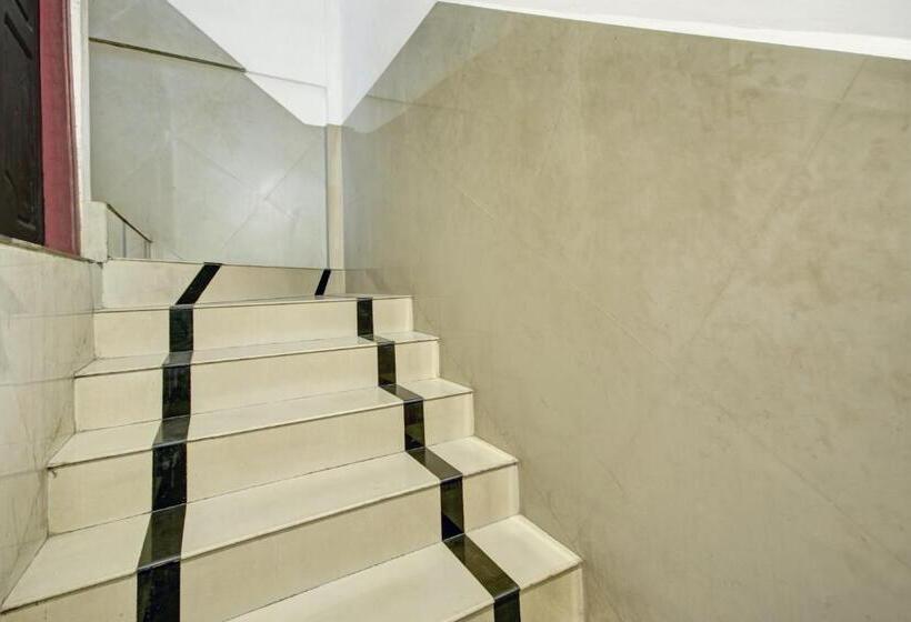 בית מלון כפרי Spot On Ummis Residency