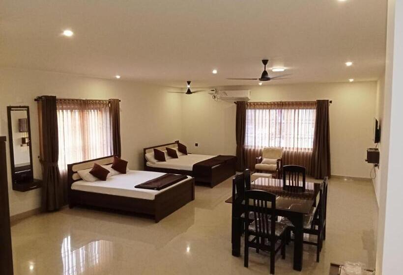 Отель Usha Boardingandlodging