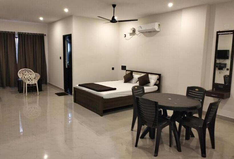 Отель Usha Boardingandlodging