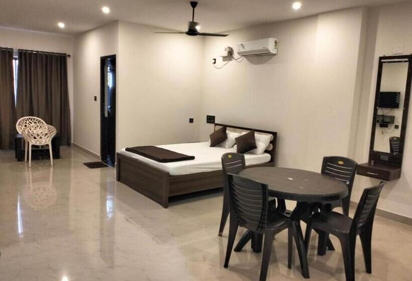 Отель Usha Boardingandlodging