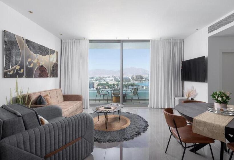 Nathan S Suites On The Beach