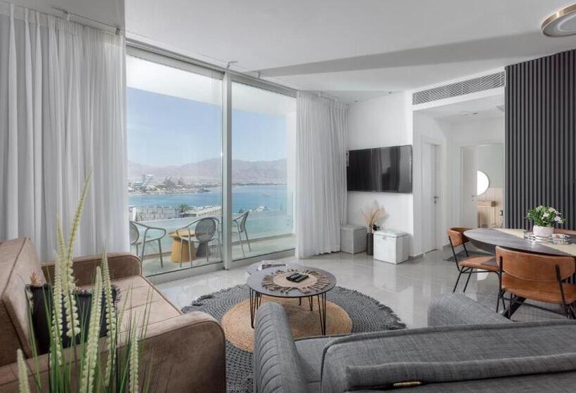 Nathan S Suites On The Beach